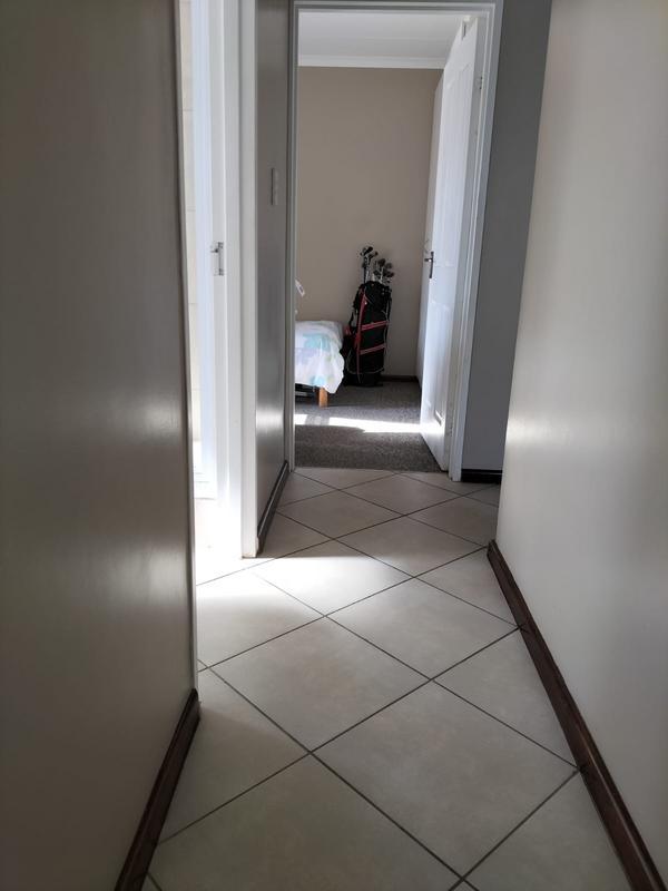 2 Bedroom Property for Sale in Buhrein Western Cape
